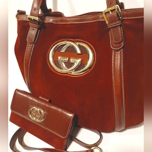 Gucci Handbags - Gucci RARE Vintage Britt Suede/leather Hobo Tote Large 212792 w/wallet